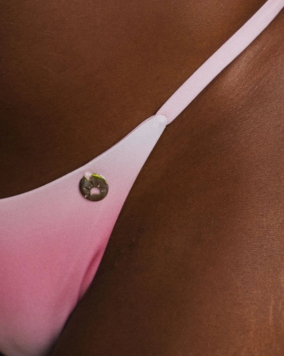 Détail côté bas bikini Effet Soleil paisley